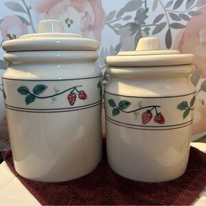 Rare vintage Hartstone Strawberry canister set
Measurements in photos